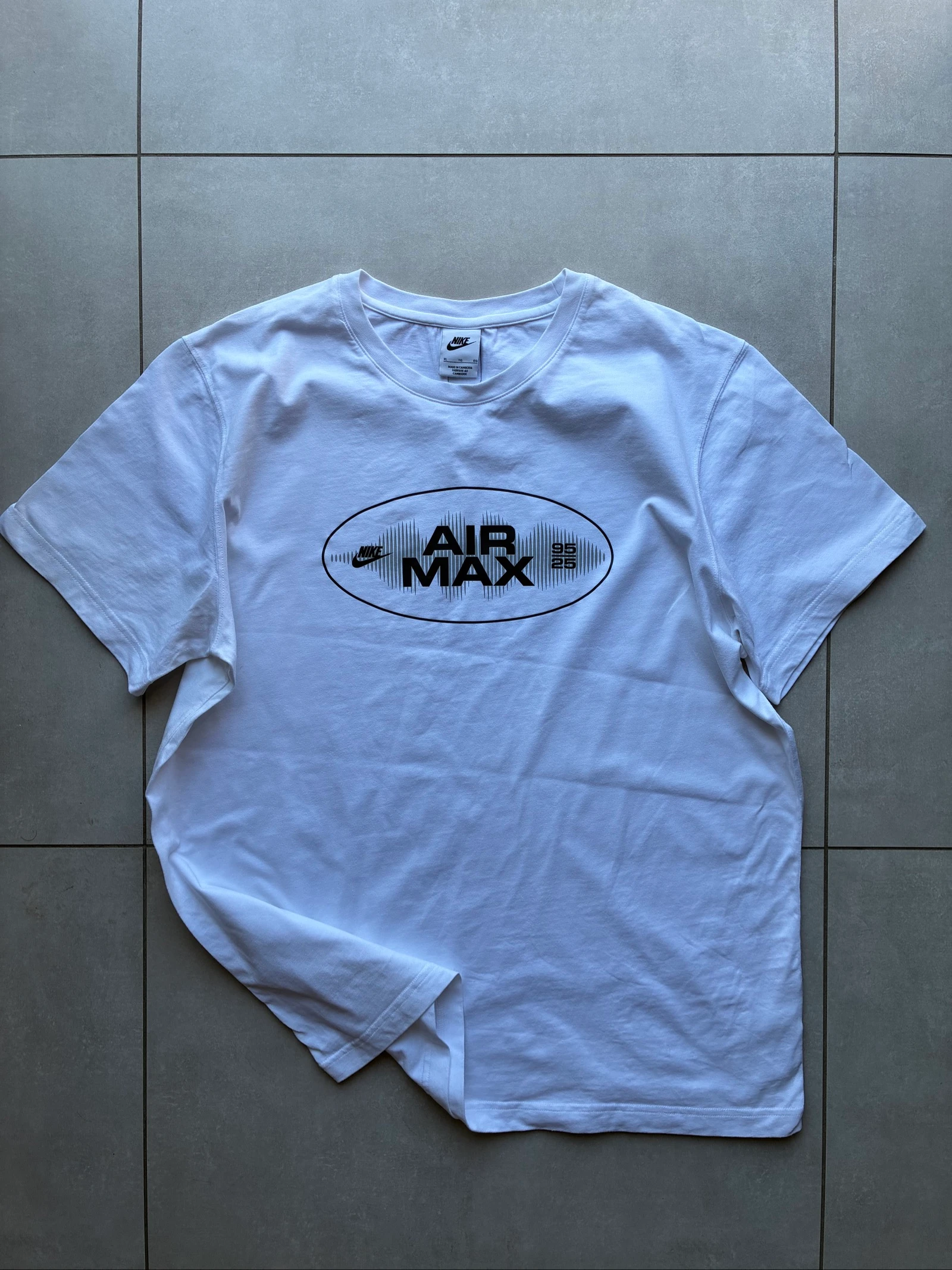 Nike Air Max 95/25 T-Shirt Blanc Vintage Y2K Graphic Tee XL Streetwear Rare